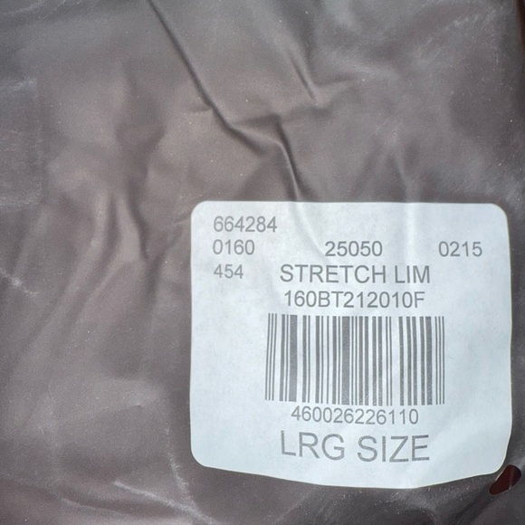 New Fear of God Essentials Shorts Stretch Limo Men’s Size Large - Picture 9 of 9